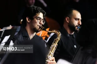 اجرای روز نخست جشنواره بین المللی موسیقی فجر به فرهاد فخرالدینی تقدیم می‌شود