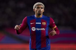 بارسلونا قرارداد آرائوخو را تمدید کرد