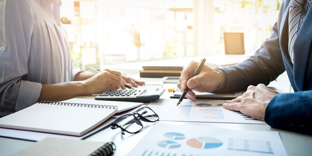 1745250053 369 چطور مشاور مالی شویم مشاور مالی شدن در ۷ گام دلچسب