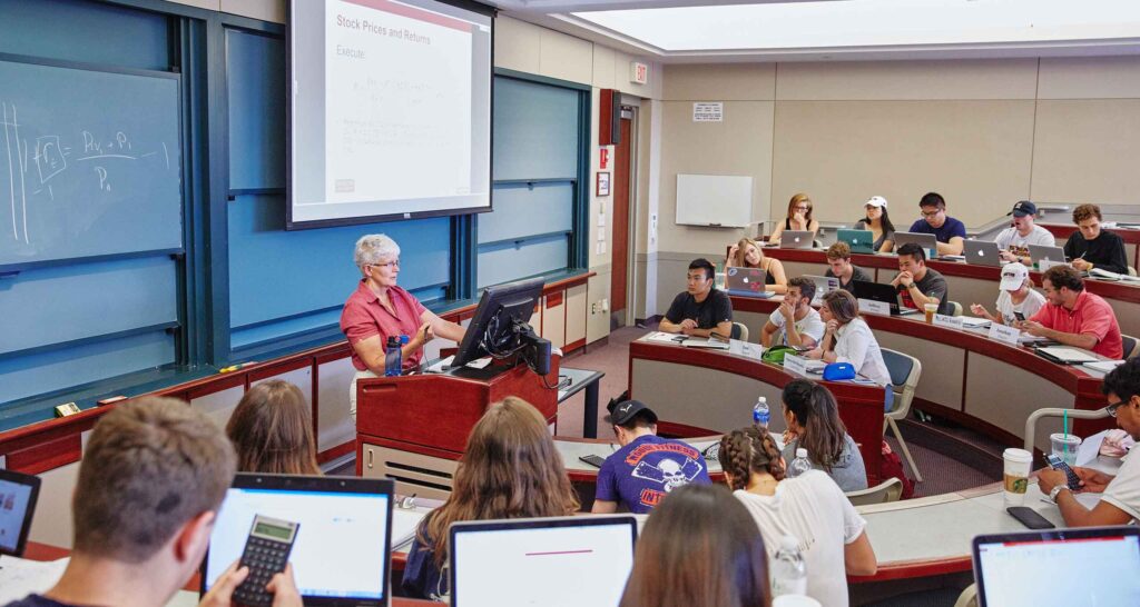 1745250053 957 چطور مشاور مالی شویم مشاور مالی شدن در ۷ گام دلچسب