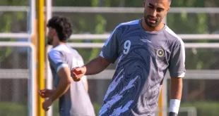 امید گل‌زنی سپاهان با دست شکسته و ابرو شکافته!