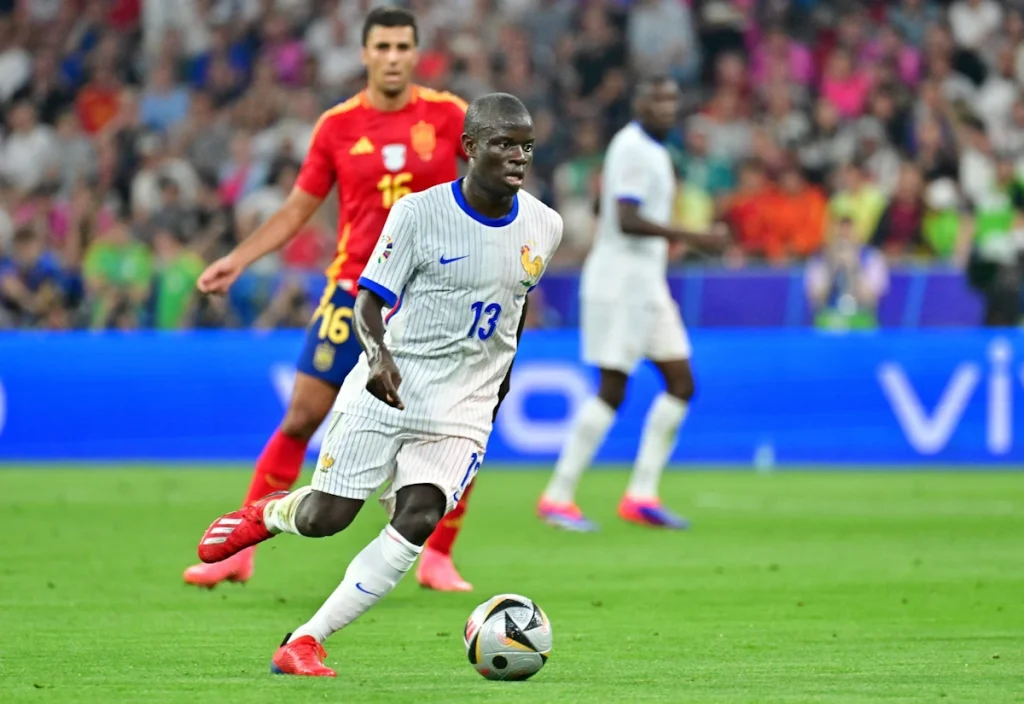 ۱۰ فوتبالیست مشهوری که تتو ندارند_دلچسب 30 انگولو کانته