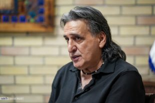 اشتباه بزرگ عابدزاده رفتن به پرسپولیس بود/این استقلال را فقط فرهاد مجیدی نجات می‌دهد