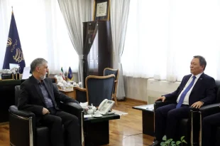 فارابی پل ارتباطی میان ایران و‌ قزاقستان است/زبان شناسی نقش به‌سزایی در اشتراکات فرهنگی دو کشور دارد