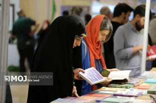 معاون رئیس‌جمهور از کاهش خرید کتاب در جامعه ابراز نگرانی کرد