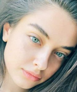 رزیتا دغلاوی نژاد یا کیمیا حسینی ؛ کدام یک شایسته عنوان زیباترین دختر ایران است؟ 