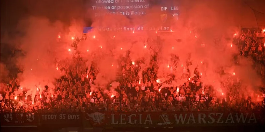 اکستراکلاسا لهستان