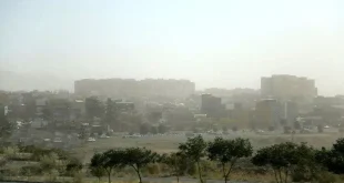 تهران در باران و گردوخاک می رود