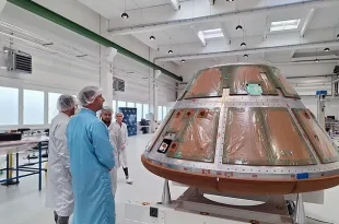 سقوط کپسول فضایی حامل بقایای انسان و گیاه شاهدانه در اقیانوس آرام