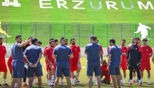 هشدار هاشمیان به بازیکنان پرسپولیس:‌ اسم‌ها برای تیم من بازی نمی‌کنند!