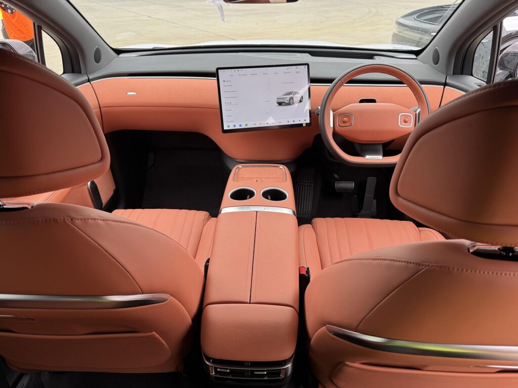 چانگان دیپال E07 داخل بازارهای صادراتی شد؛ پیکاپ سریع چینی و کپی سایبرتراک_دلچسب 6 کابین