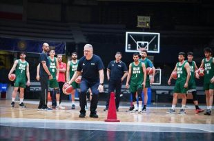 سرمربی یونانی تیم ملی بسکتبال شنبه به ایران می‌آید