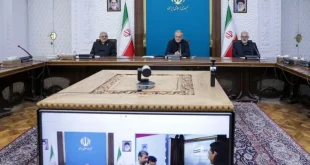 فاز نخست نیروگاه خورشیدی «آفتاب شرق» فولاد مبارکه اصفهان با حضور رئیس جمهور افتتاح شد