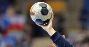 حضور ۲ دختر قمی در رقابت‌های هندبال نوجوانان آسیا