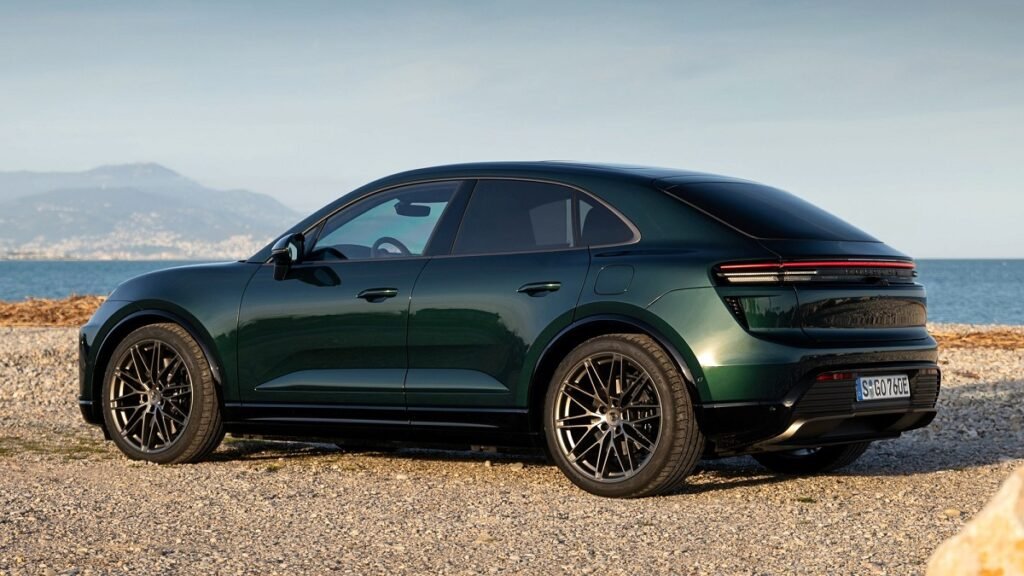 جانشین بنزینی پورشه ماکان با نامی متفاوت در سال ۲۰۲۸ اراعه خواهد شد_دلچسب 3 خودرو الکتریکی