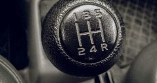 علت خلاص نشدن دنده ماشین