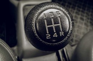 علت خلاص نشدن دنده ماشین