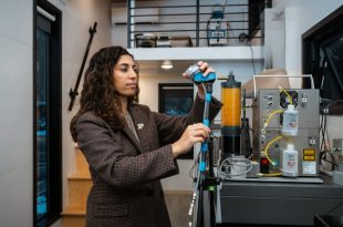 خطرات سشوار و اتو مو