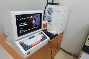 سرهم‌کردن یک کامپیوتر شبیه Apple II با لگو + عکس