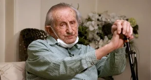 سیروس پرهام، مترجم و فرش‌شناس برجسته، در ۹۷ سالگی درگذشت