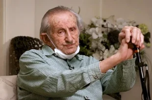 سیروس پرهام، مترجم و فرش‌شناس برجسته، در ۹۷ سالگی درگذشت