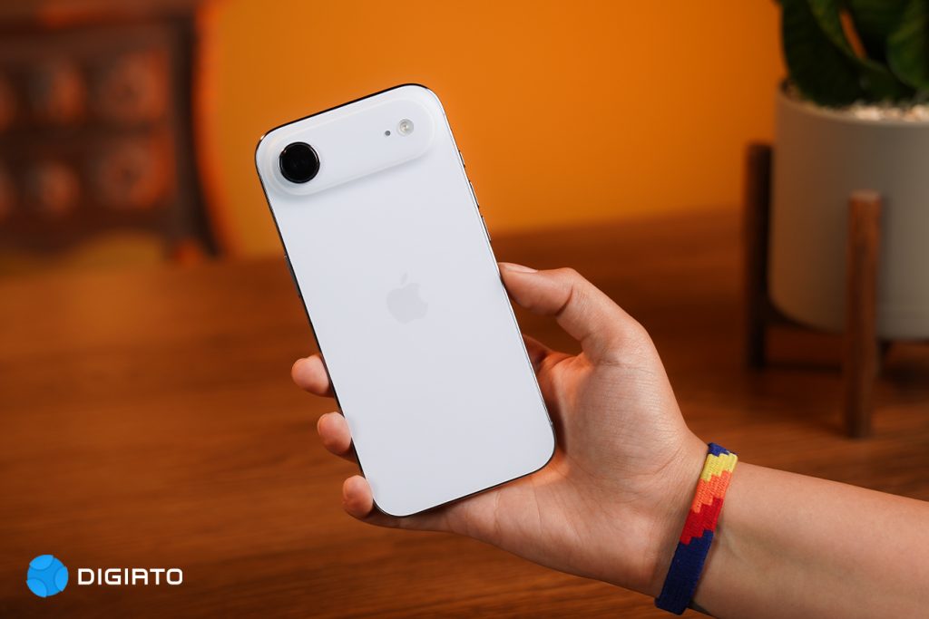 درمورد این گوشی سریع قضاوت نکنید_دلچسب 36 1759992742 577 درمورد این گوشی سریع قضاوت نکنید دلچسب