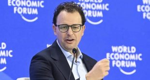 نوشتن کدهای آنتروپیک با هوش مصنوعی