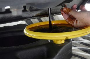 تعویض روغن از طریق پیچ تخلیه کارتل ماشین