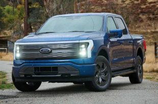 فورد F-150 لایتنینگ