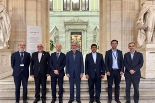 عباس صالحی با رئیس کتابخانه ملی اسپانیا گفت‌وگو کرد