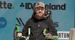 دریافت کننده ایمپلنت نورالینک