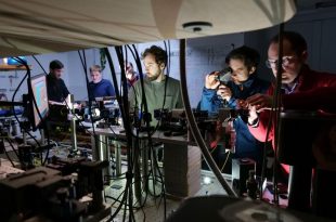 دانشمندان برای اولین‌بار اطلاعات را بین فوتون‌های دور از هم تله‌پورت کردند