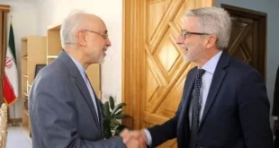 دیدار صمیمانه سفیر فرانسه با علی‌اکبر صالحی در بنیاد ایران‌شناسی