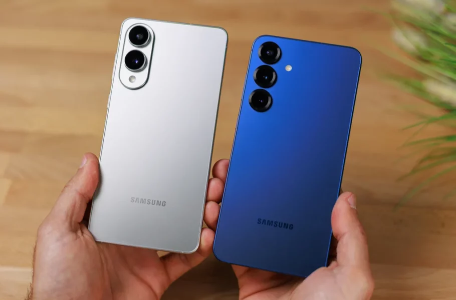 درمورد تلفنهای سامسونگ سری گلکسی S26 تا این لحظه چه میدانیم؟_دلچسب 44 گوشی سامسونگ آبی یا سه لنز و سمت چپ به رنگ نقرهای با دو لنز