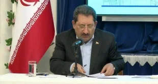 وزیر صمت بر نوسازی صنعت فرش کاشان با تکیه بر فناوری روز تأکید کرد