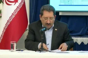 وزیر صمت بر نوسازی صنعت فرش کاشان با تکیه بر فناوری روز تأکید کرد