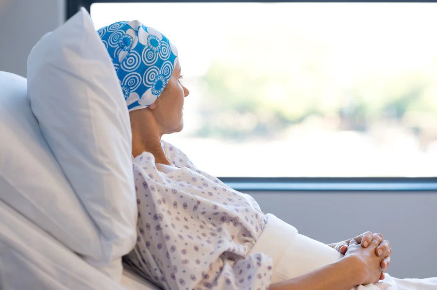 نکات حیاتی دندانپزشکی حین شیمیدرمانی؛ چگونه از عوارض دهانی پیشگیری کنیم؟ 3 chemotherapy affects on body after treatment